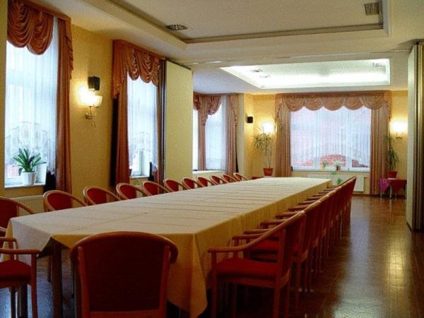 Hotel Stadt Naumburg ภายนอก รูปภาพ
