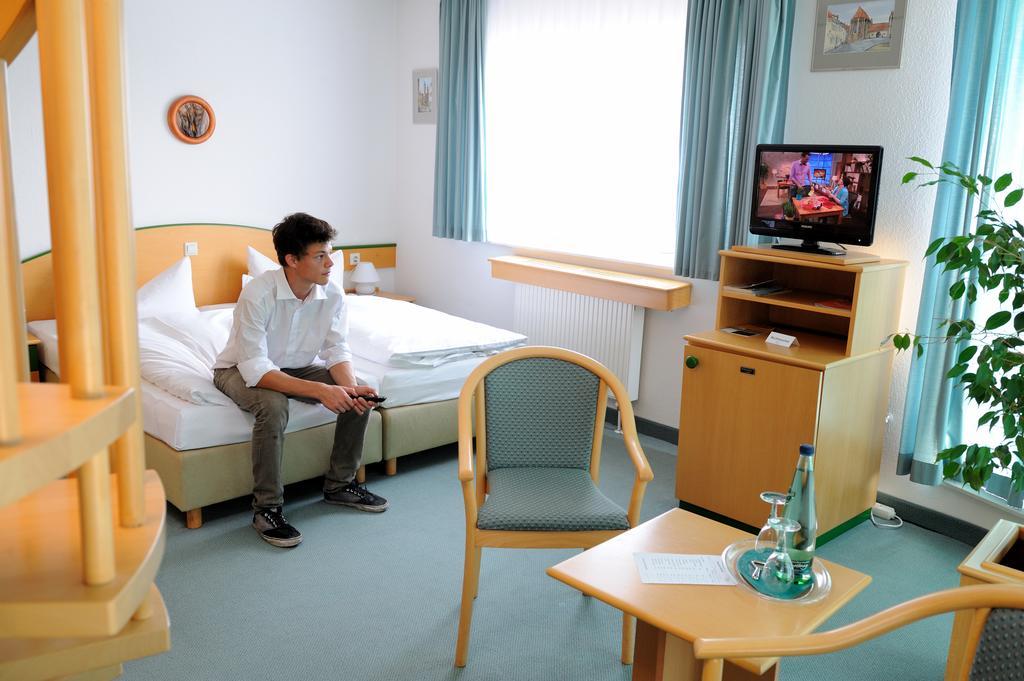 Hotel Stadt Naumburg ภายนอก รูปภาพ